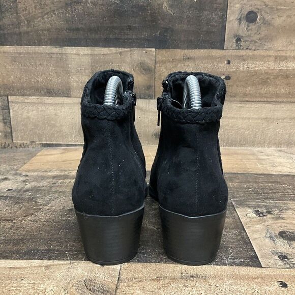 FOREVER 21 Womens Ankle Boots Black Back Zipper Almond Toe size 7 - Picture 4 of 7